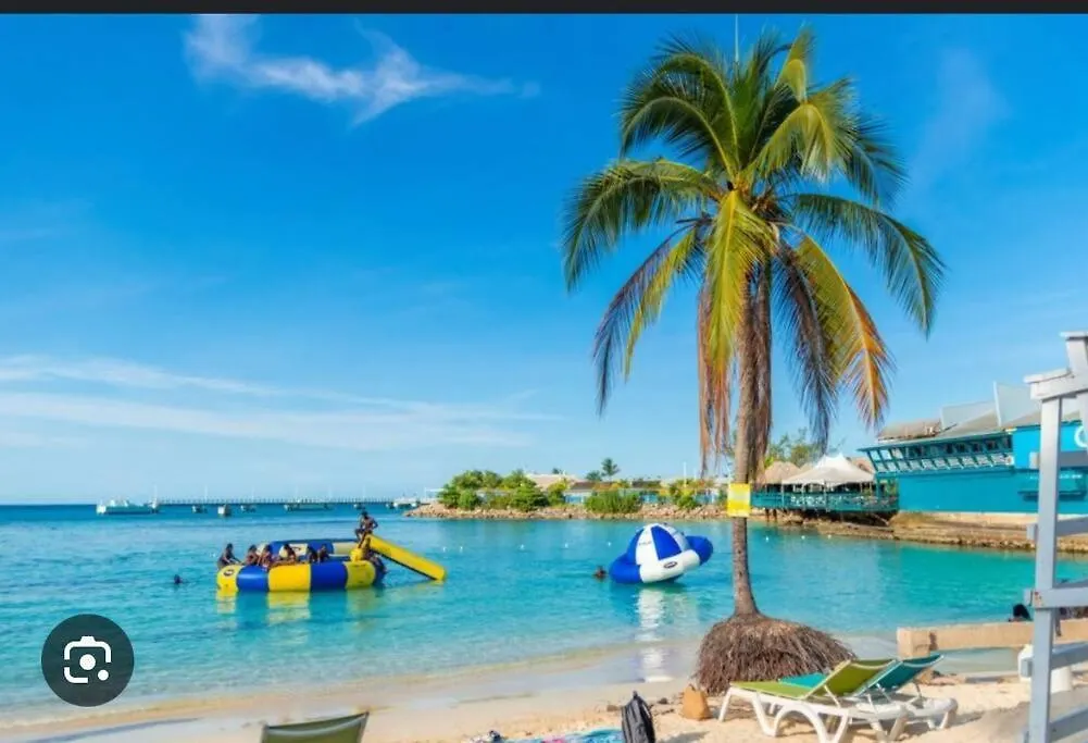 شقة Ocho Rios Retreat جامايكا