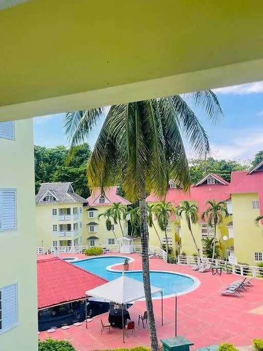 شقة Ocho Rios Retreat